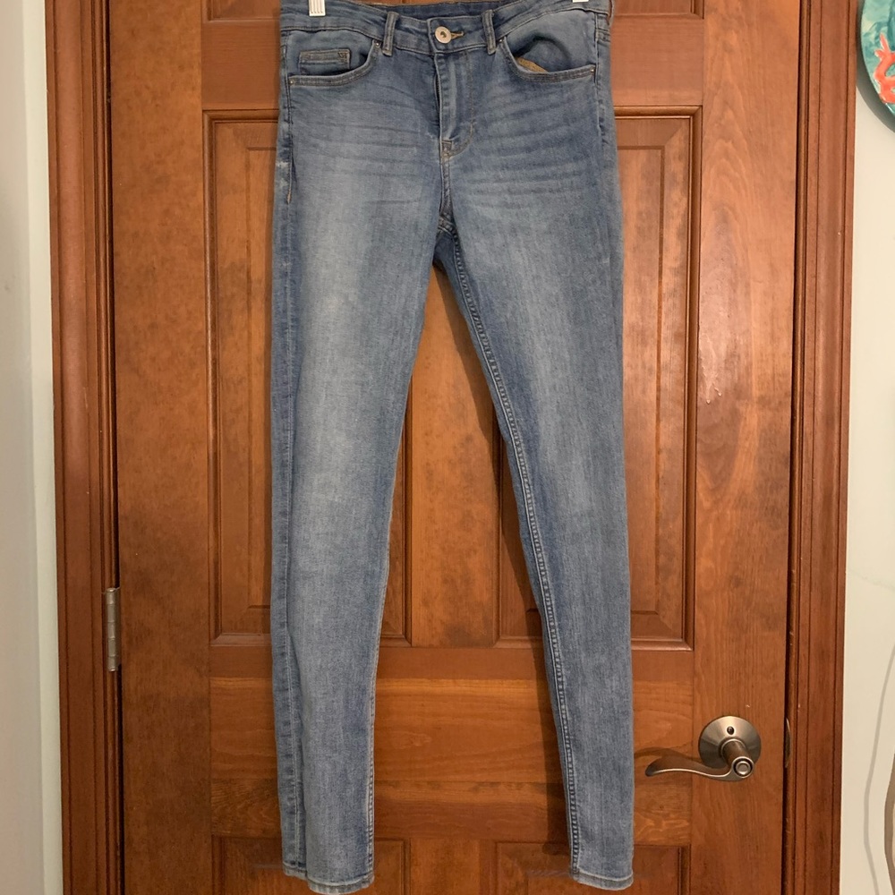 H&M Lightwash Skinny Jeans